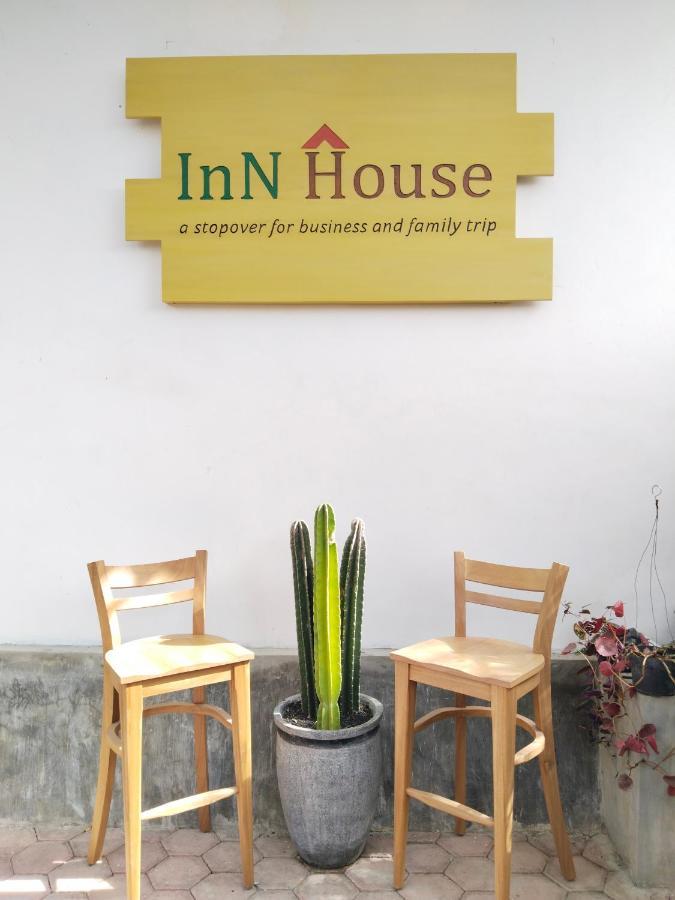 Inn House Homestay Dadapan Exterior foto